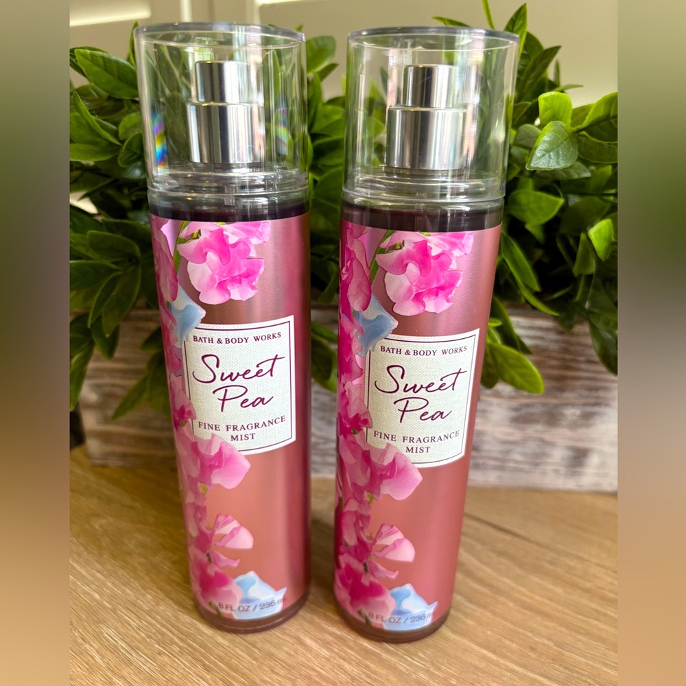 Sweet Pea Fine Mist Set Bath & Body Works Pear Raspberry Freesia Musk 2 @ 8 oz
